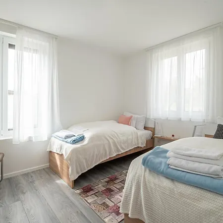 Apartment Roze Blue Design Csopak