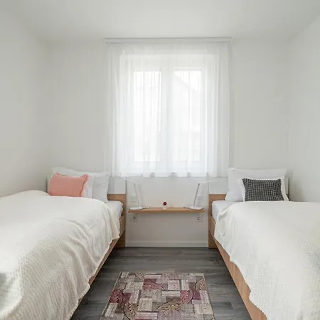 Apartment Roze Blue Design Csopak