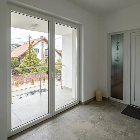 Roze Blue Design Apartment
